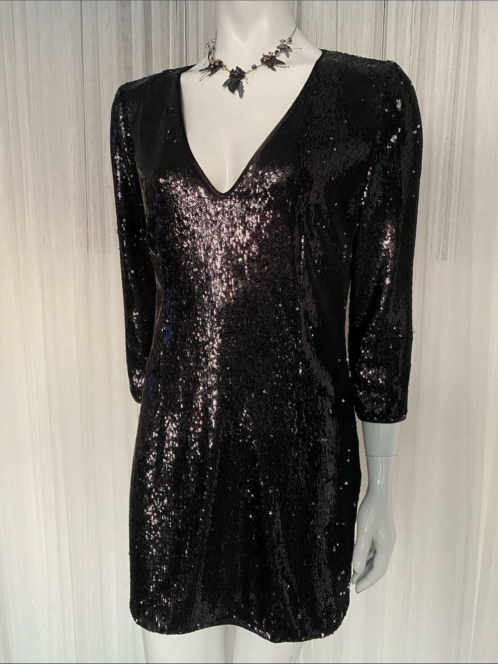Guess by Marciano Black Sequin V-Neck Mini 3/4 Sleeves Dress Size M